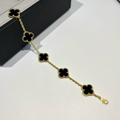 [CiCi] CLOVER 5 MOTIF ONYXS BRACELET COLLECTION