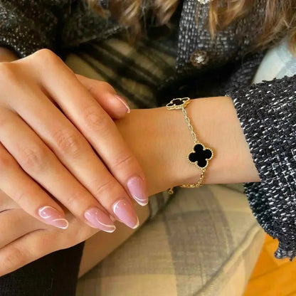 [CiCi] CLOVER 5 MOTIF ONYXS BRACELET COLLECTION