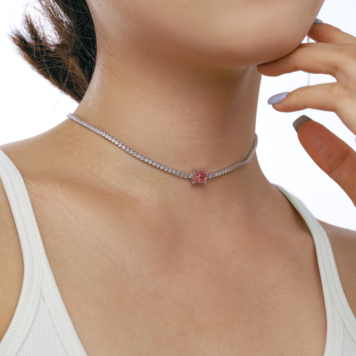 [CiCi]2.0 carat Ornate Emerald Cut Necklace