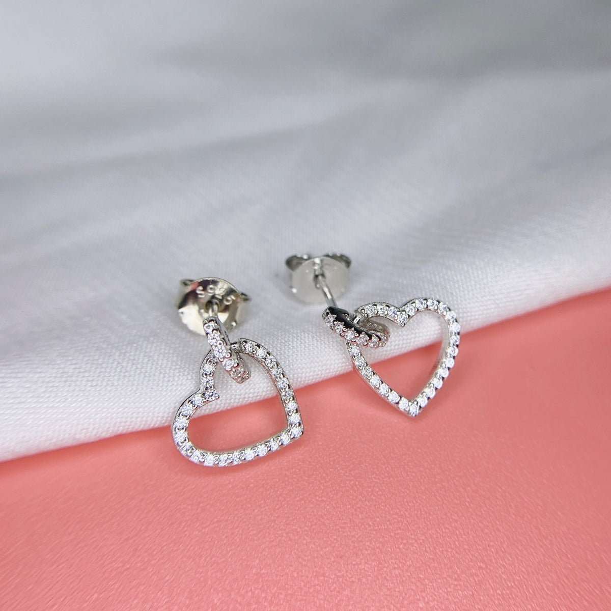 [CiCi]Dainty Heart Shape Earrings