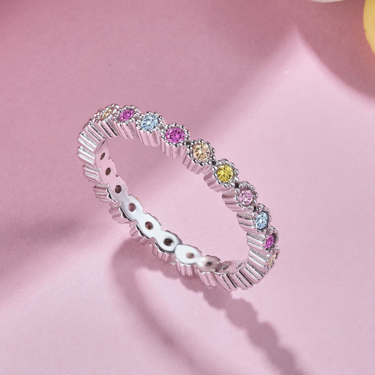 [CiCi]Unique Scintillating Round Cut Daily Ring