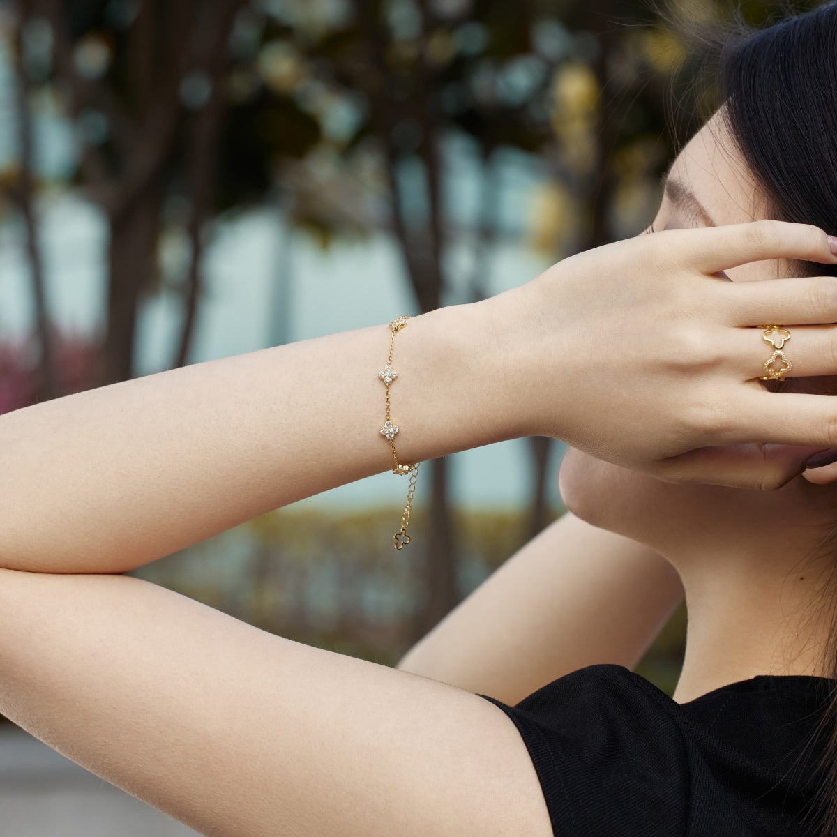 [CiCi]Four-Leaf Clover Hollow Butterfly Bracelet