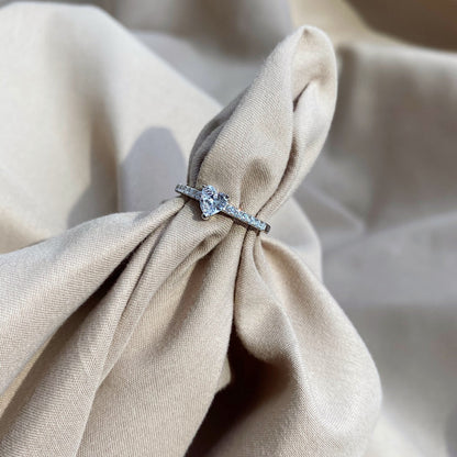 [CiCi]0.5 Carat CaratEternity Charming Heart Shape Lover Ring