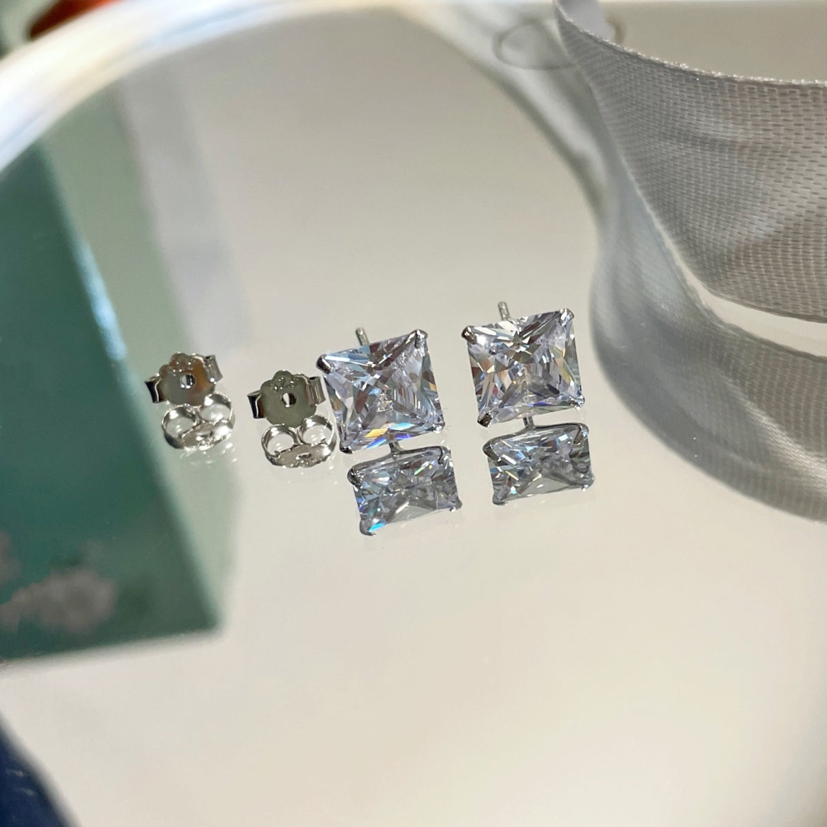 [CiCi]Ornate Square Shape Earrings