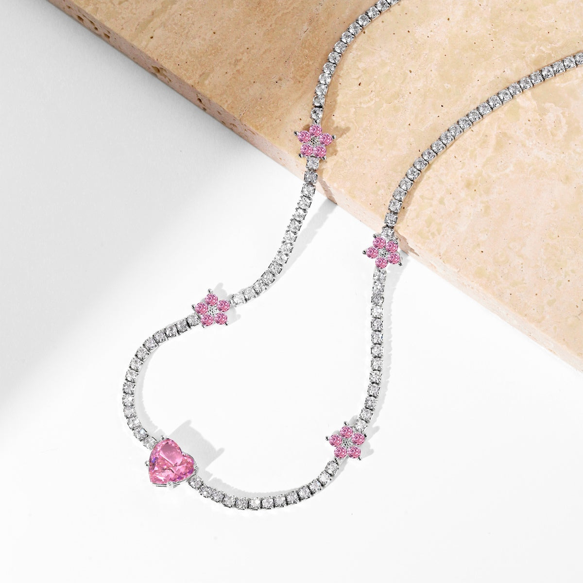 [CiCi]Dazzling Pink Heart Flower Necklace