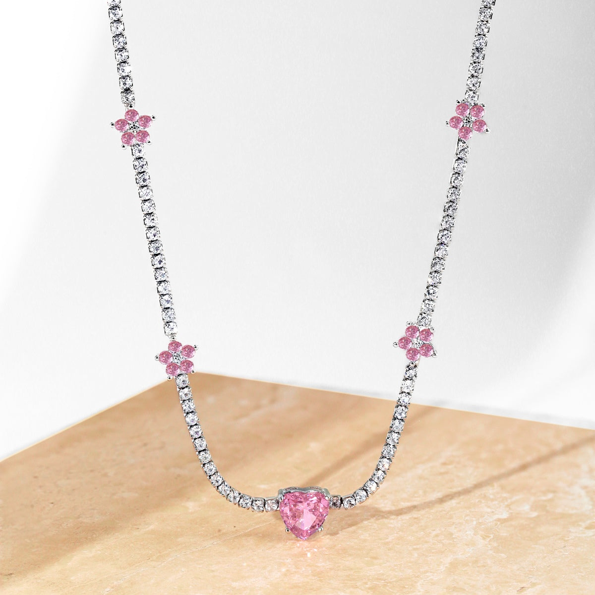 [CiCi]Dazzling Pink Heart Flower Necklace