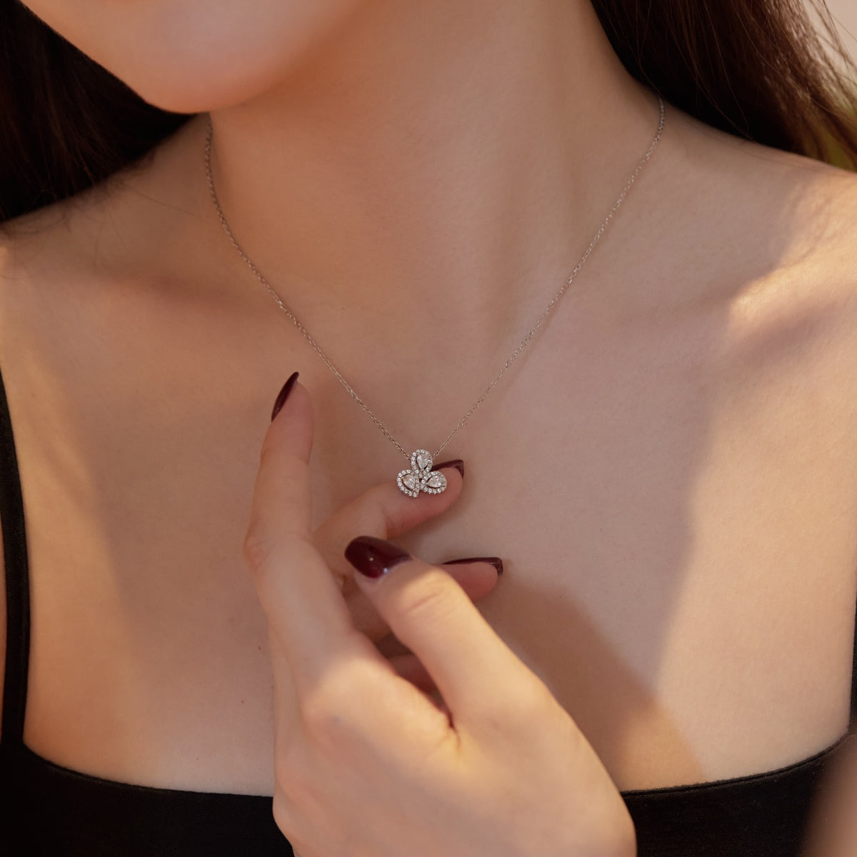 [CiCi]Elegant Flower Shape Pear Cut Necklace
