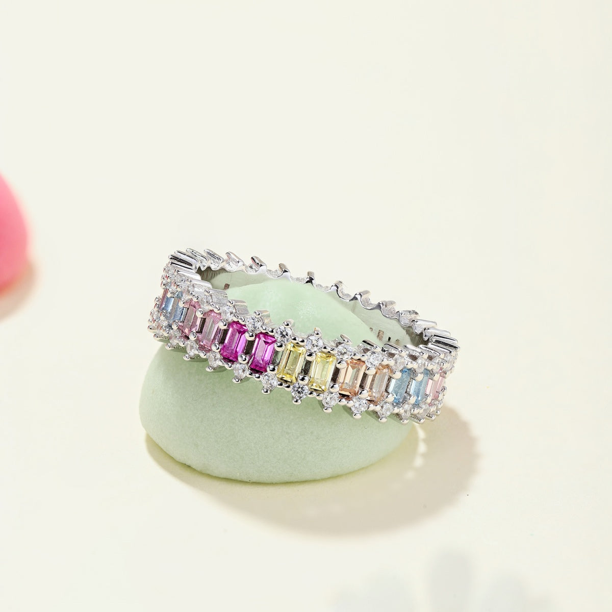 [CiCi]Splashy Ornate Emerald Cut Cocktail Ring