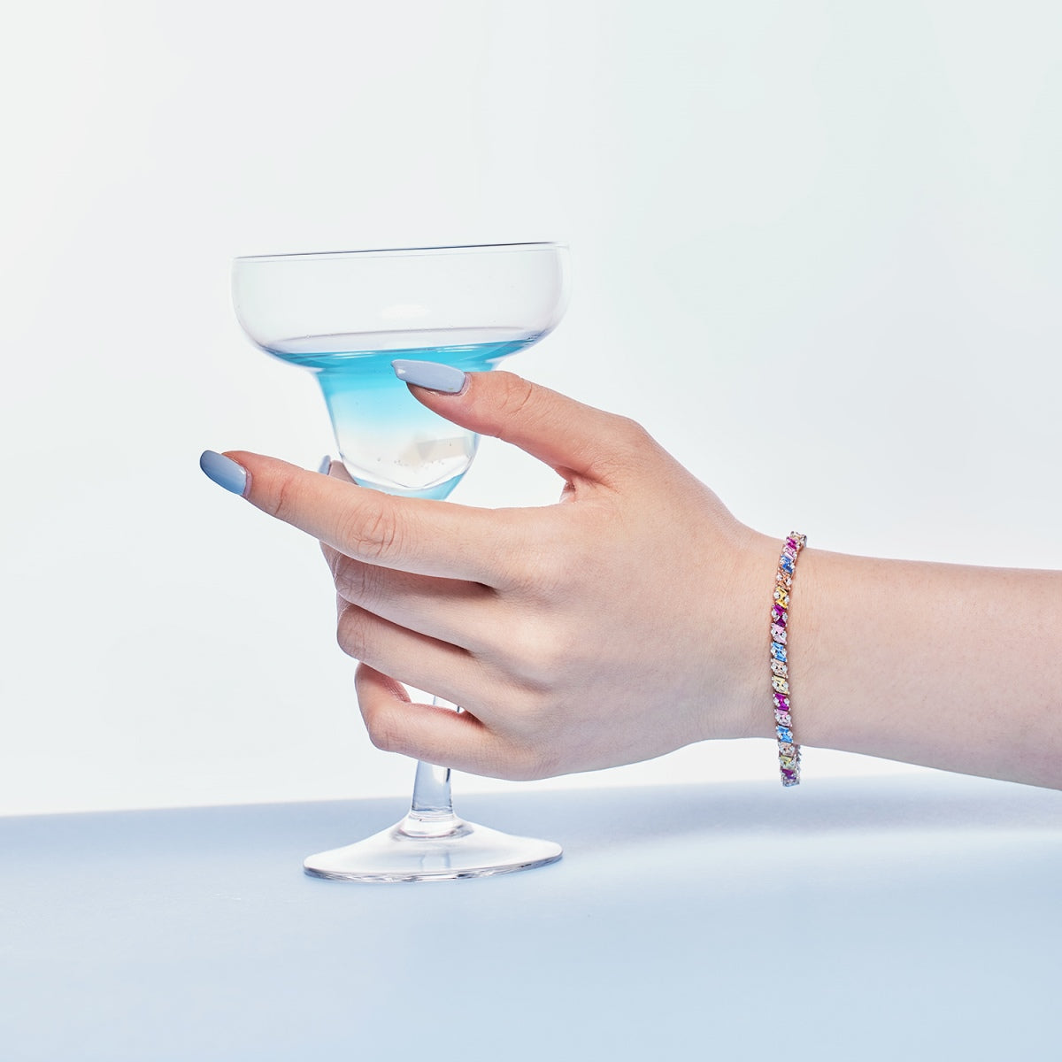 [CiCi]Ornate Sparkling Multi Cut Party Bracelet