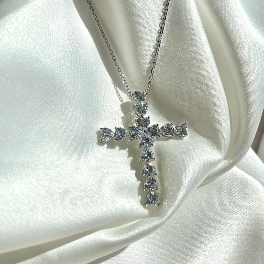 [CiCi]Radiant Cross Shape Necklace