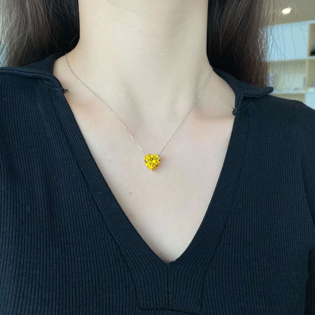 [CiCi]6.0 carat Radiant Heart Shape Necklace