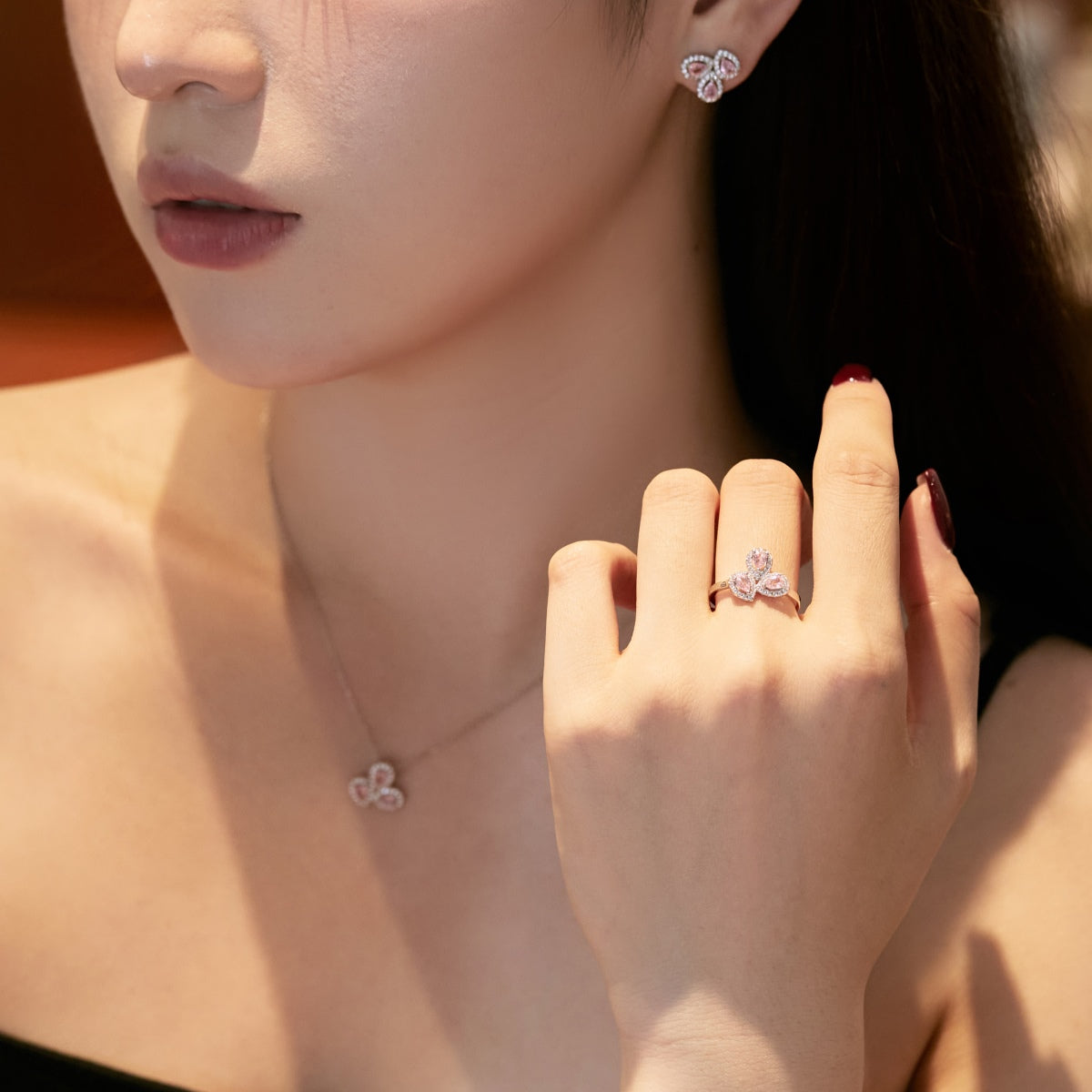 [CiCi]Ornate Flower Shape Pear Cut Lover Earrings
