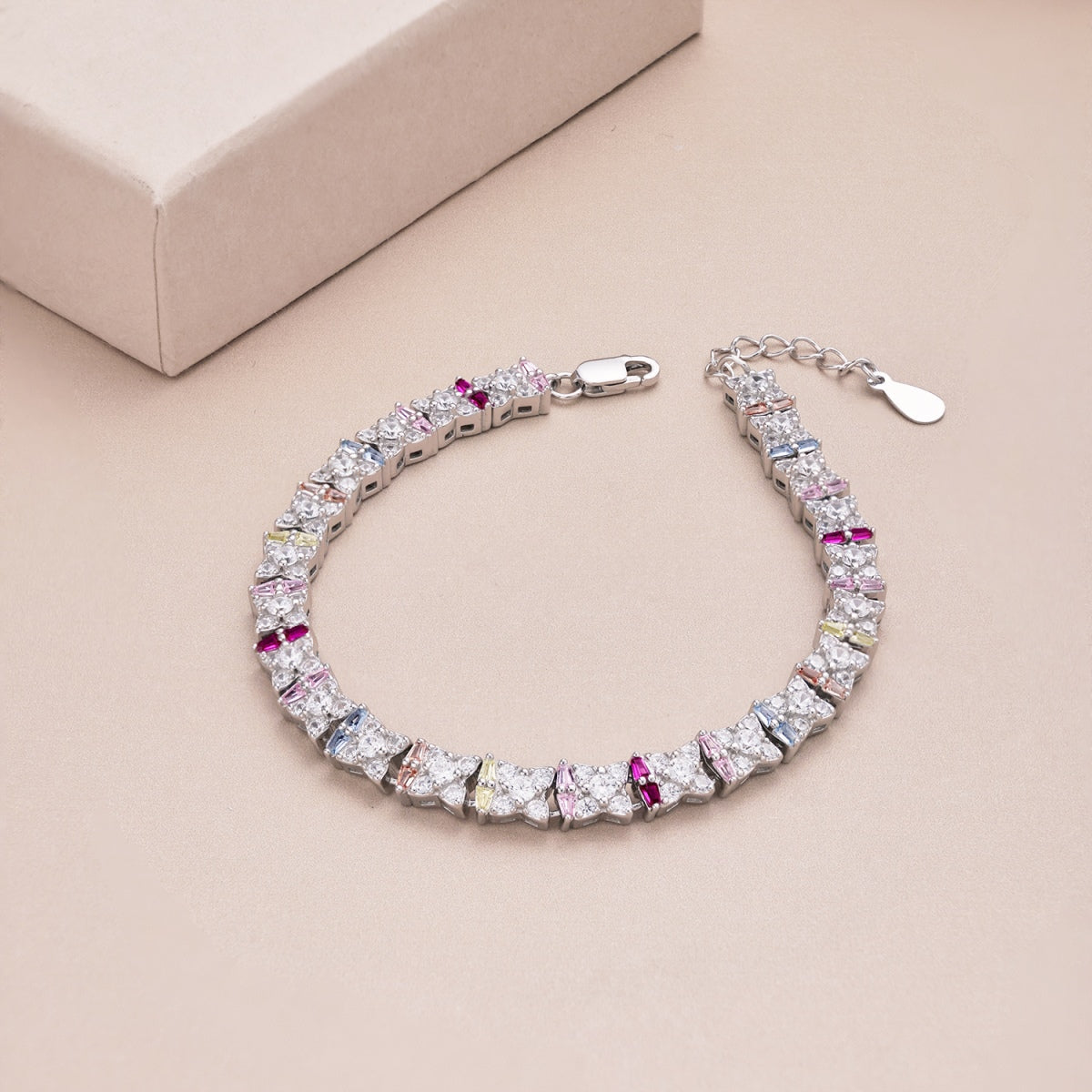 [CiCi]Unique Colorful Flower Shape Daily Bracelet