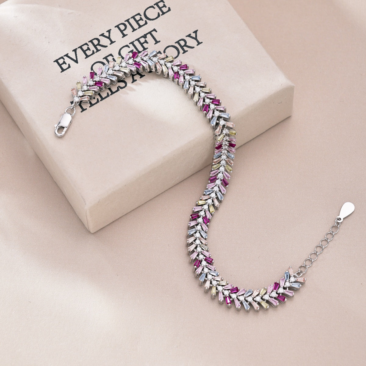 [CiCi]Dainty Radiant Emerald Cut Daily Bracelet