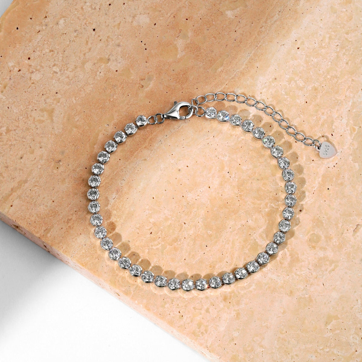 [CiCi]Ornate  Sparkling Round Cut Daily Bracelet