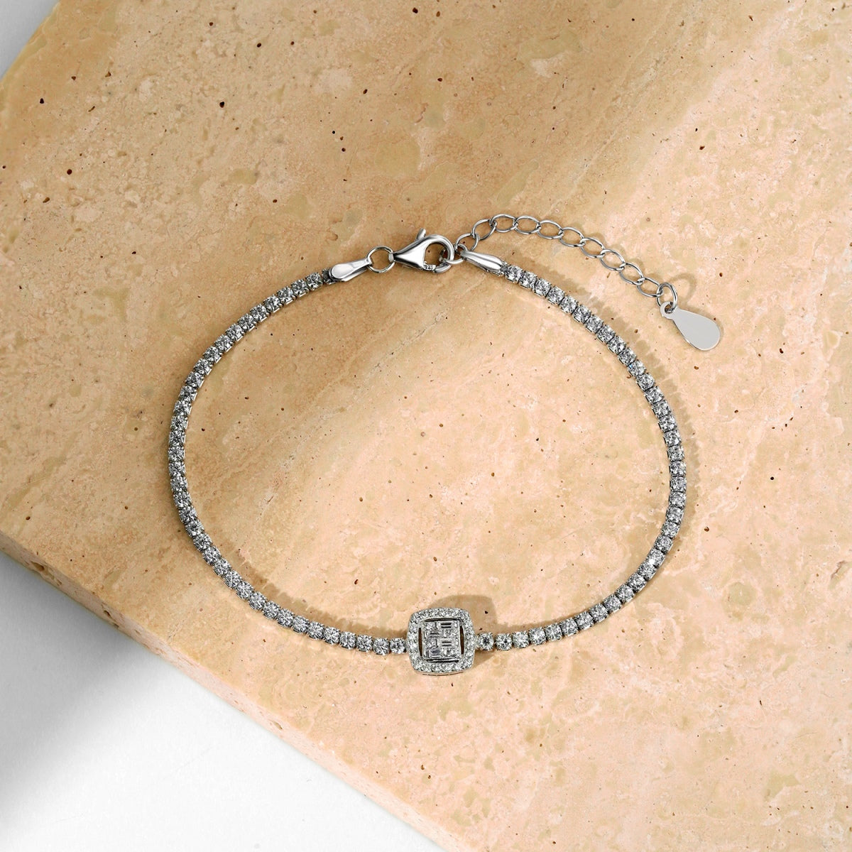 [CiCi]Luxurious Dazzling Square Shape Banquet Bracelet