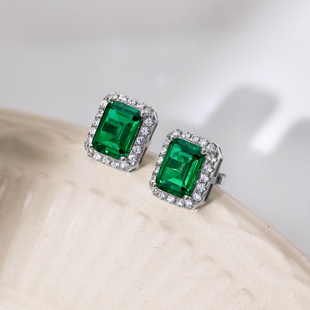 [CiCi]Luxurious Dainty Emerald Cut Banquet Earrings