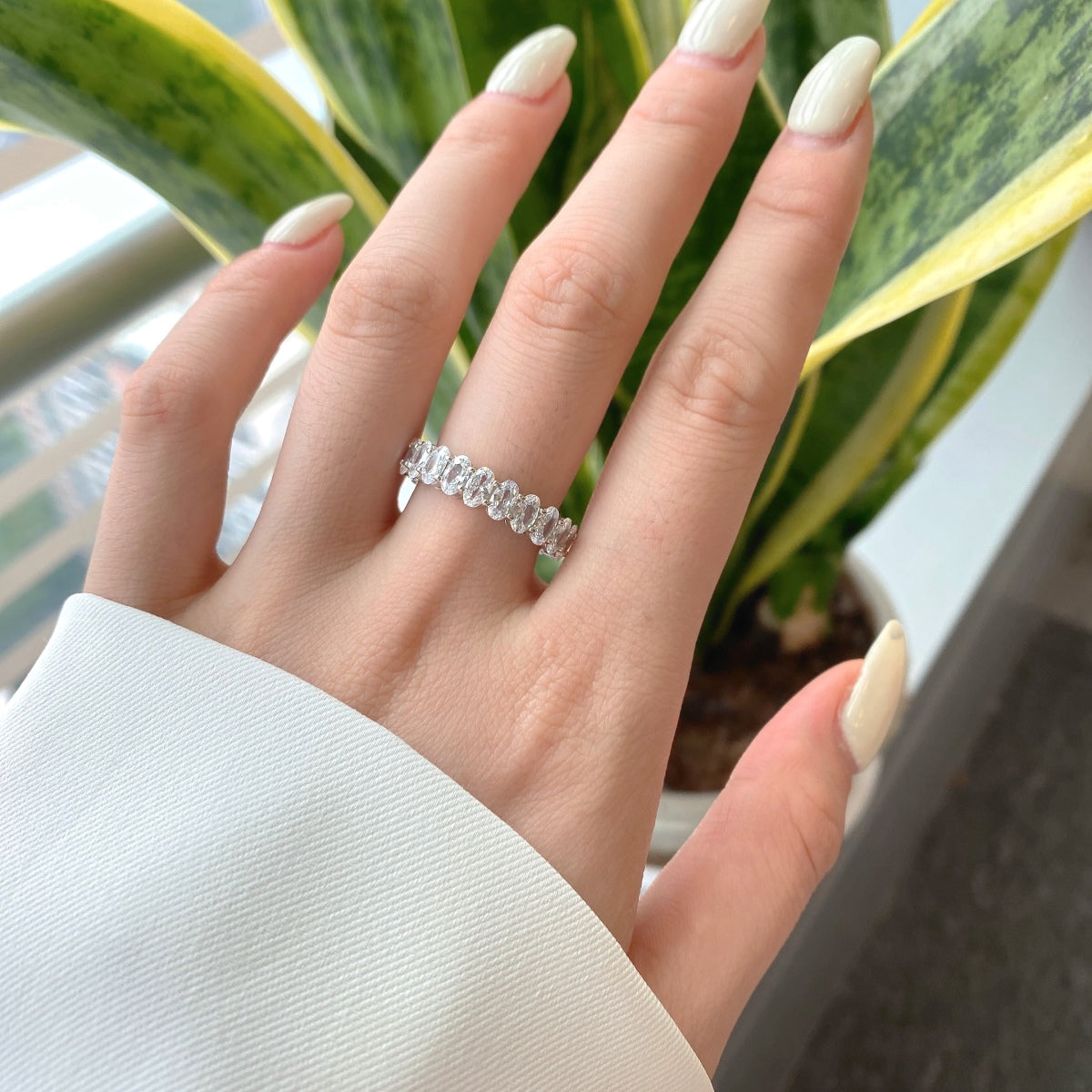 [CiCi]Ornate Oval Cut Tennis Ring
