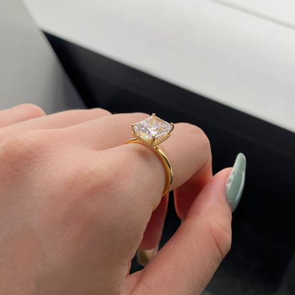 [CiCi]4.0 Carat Ornate Enchanting Radiand Cut Banquet Ring