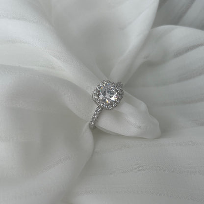 [CiCi]Dazzling Resplendent Round Cut Wedding Ring