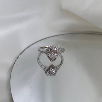 [CiCi]1.0 Carat Luxurious Resplendent Water Drop Shape Wedding Ring