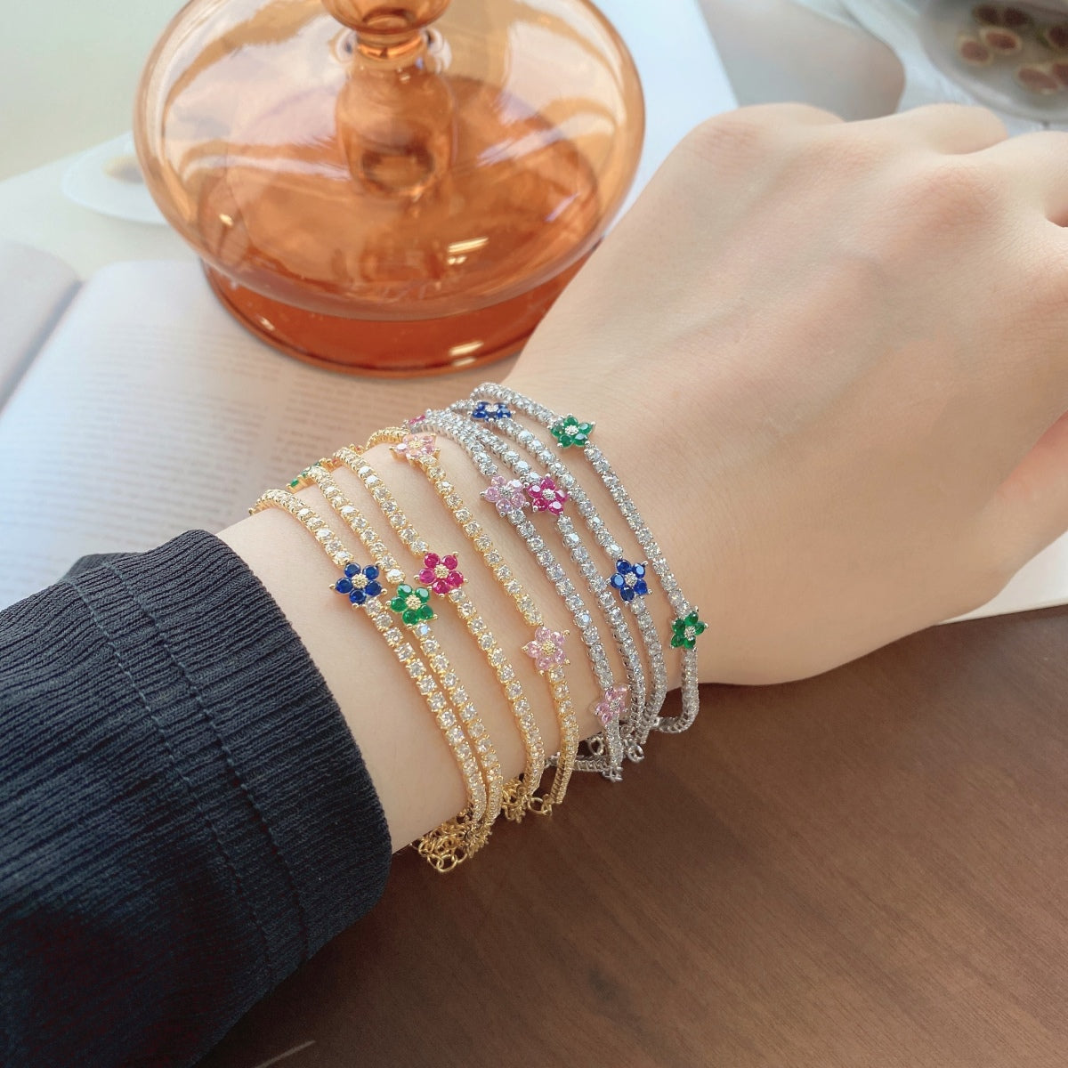 [CiCi] Funkelndes Blumen-Tennisarmband