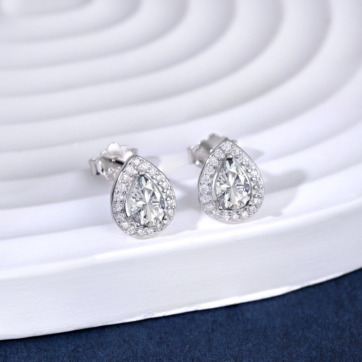 [CiCi]Luxurious Water Drop Shape Earrings
