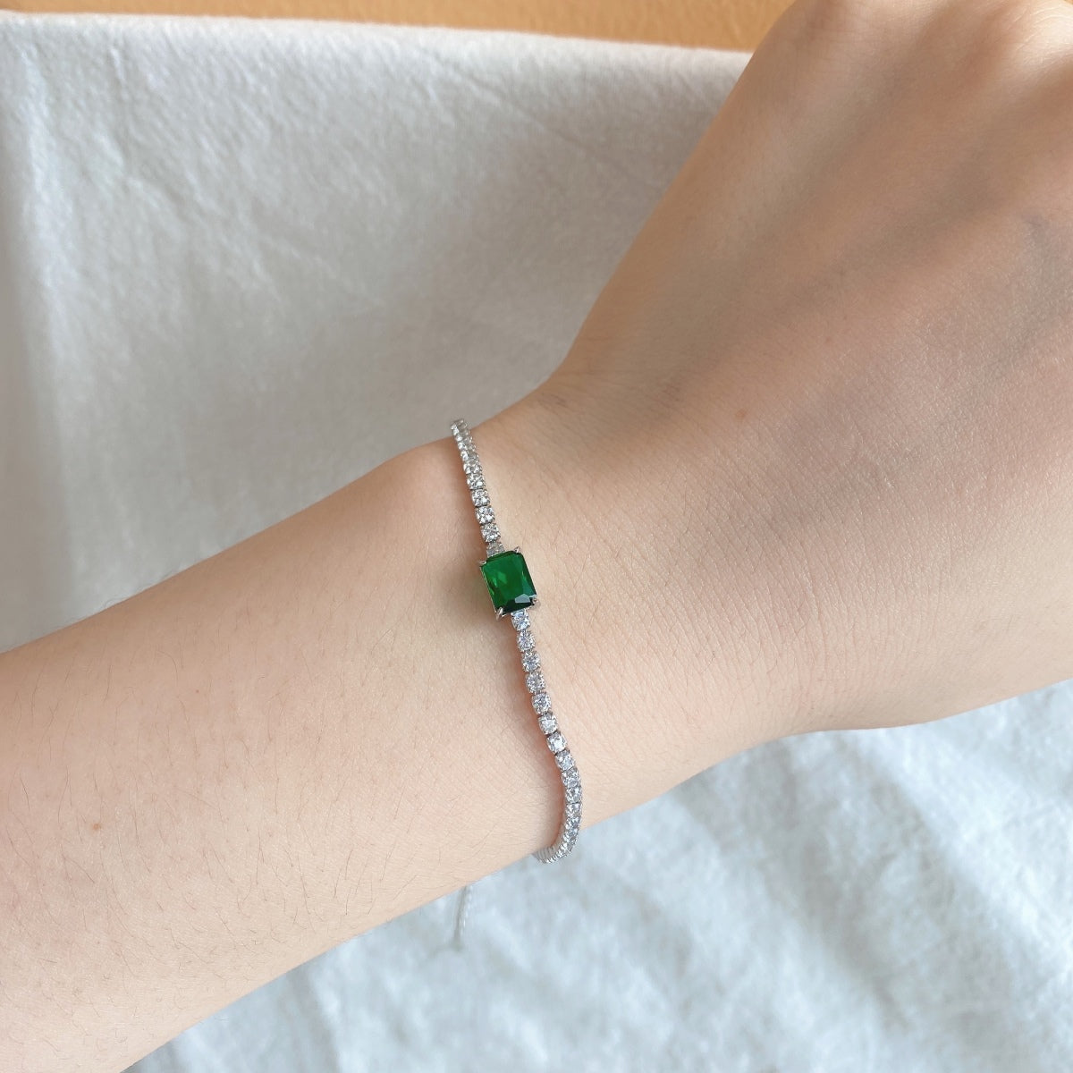 [CiCi]1.0 Carat Unique Emerald Cut Banquet Bracelet