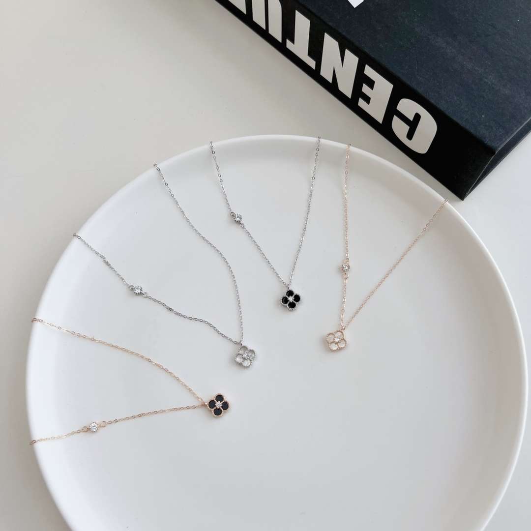 [CiCi]Delicate Flower Shape Necklace
