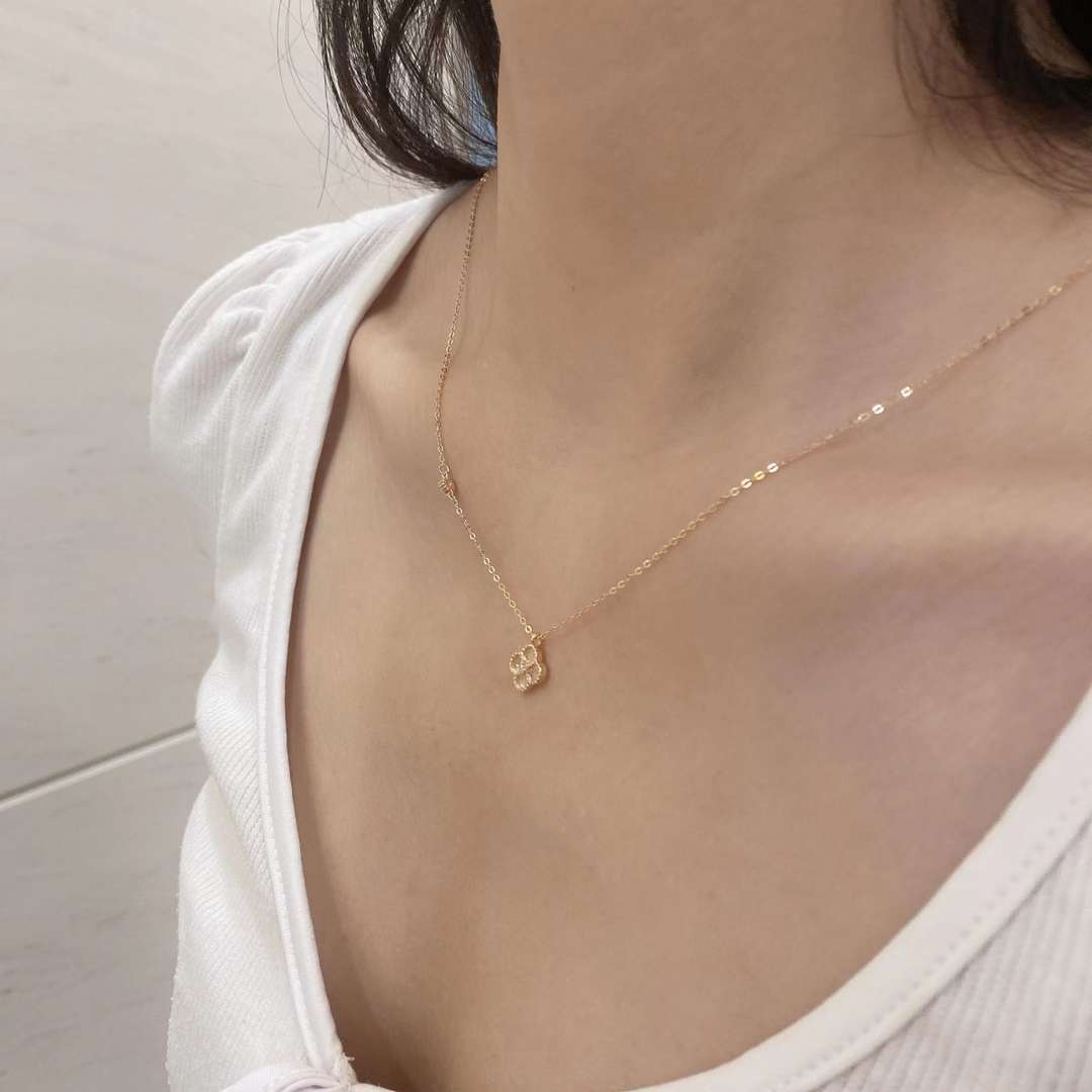 [CiCi]Delicate Flower Shape Necklace