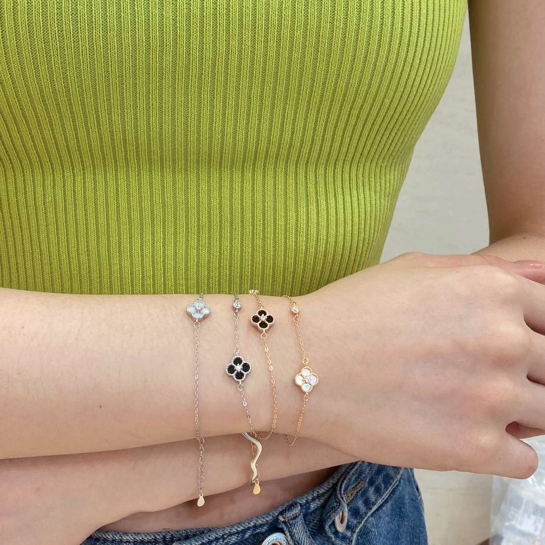 [CiCi]Delicate Four Leaf Clover Bracelet