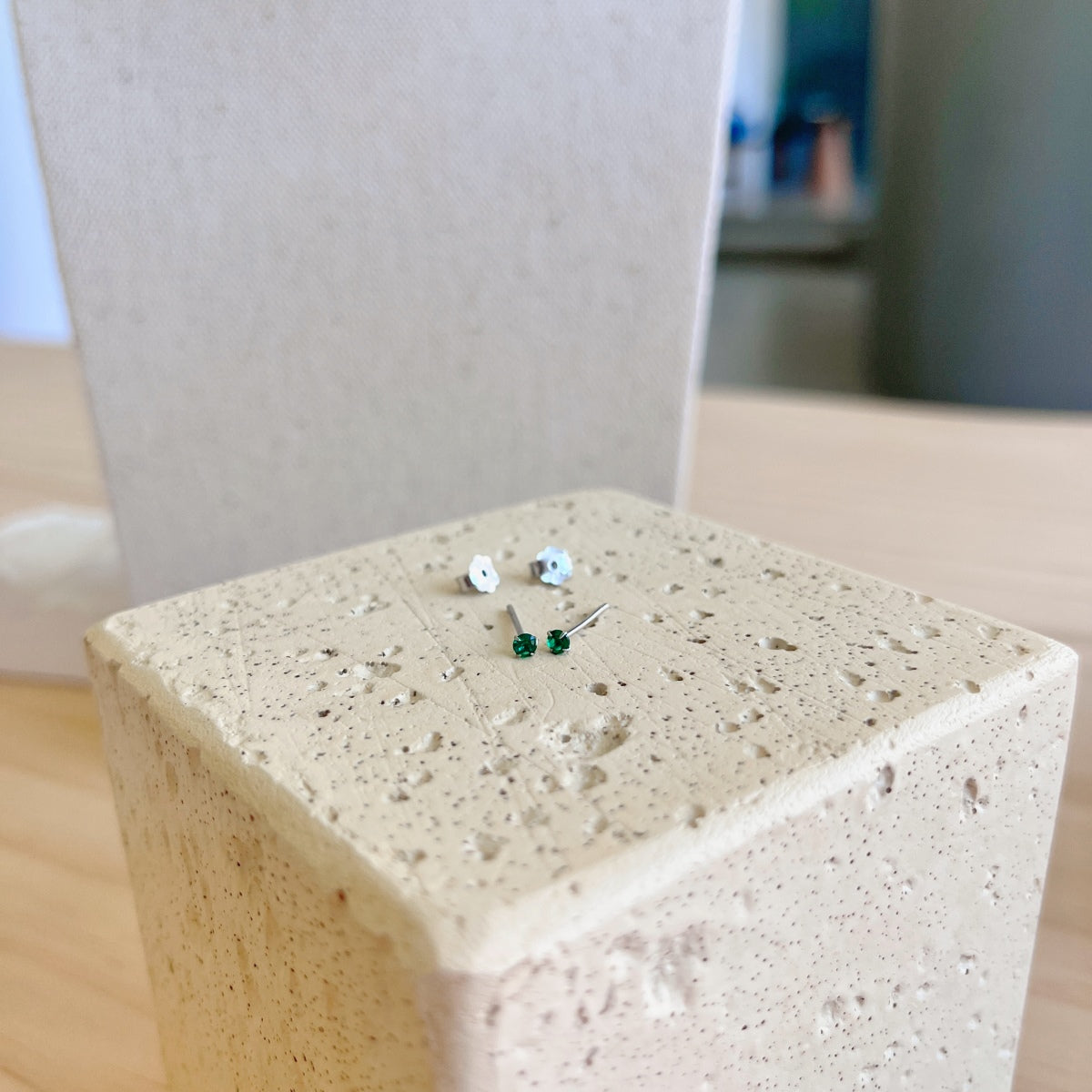 [CiCi]Delicate Solitaire Earrings