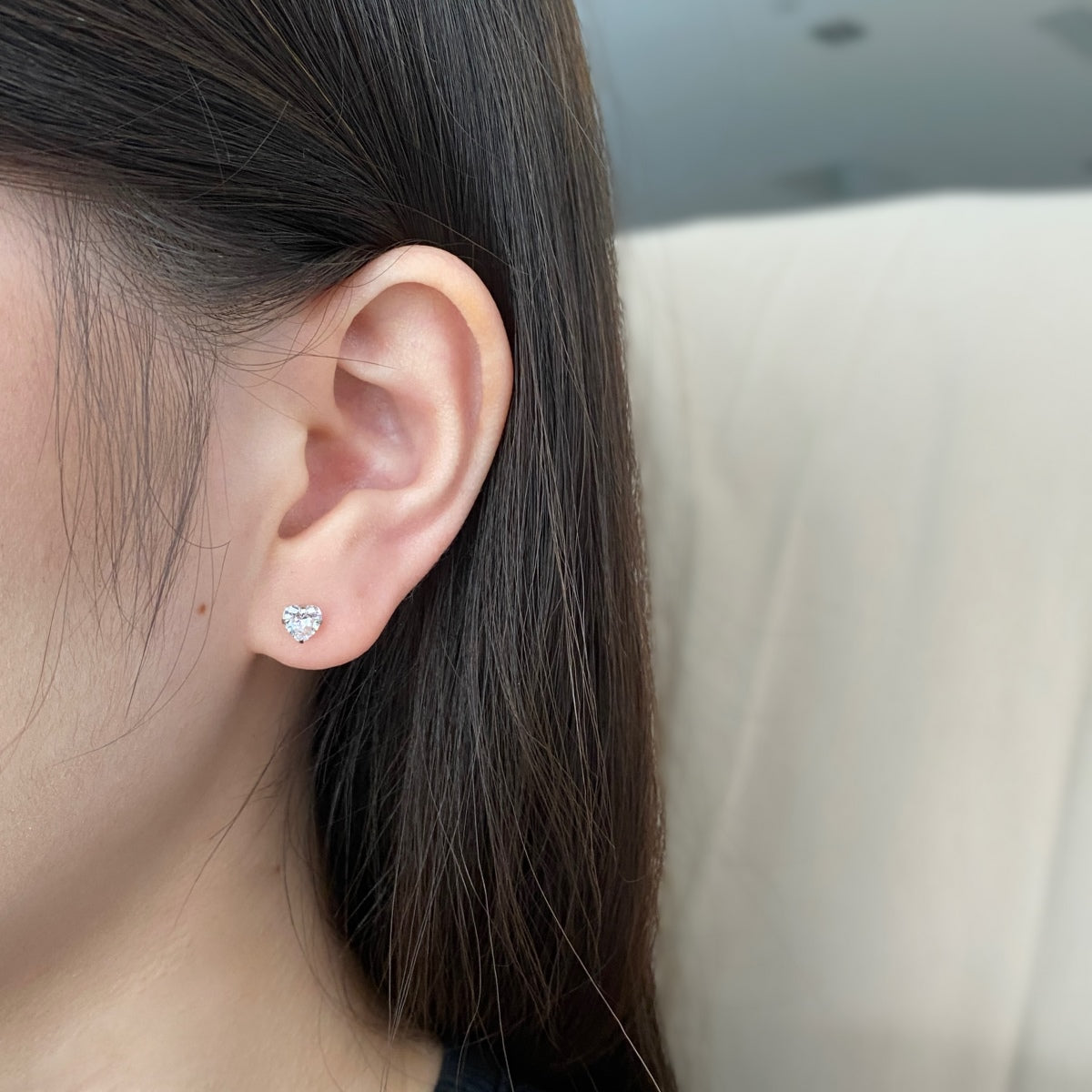 [CiCi]Sparkling Heart Shaped Simple Earrings