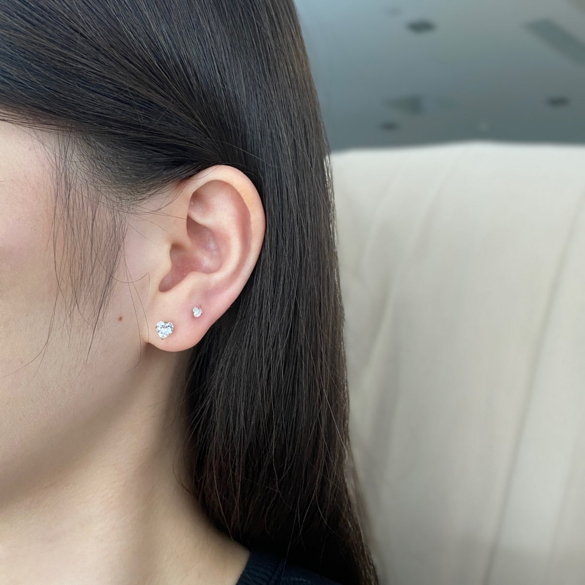 [CiCi]Sparkling Heart Shaped Simple Earrings
