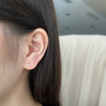 [CiCi]Sparkling Heart Shaped Simple Earrings