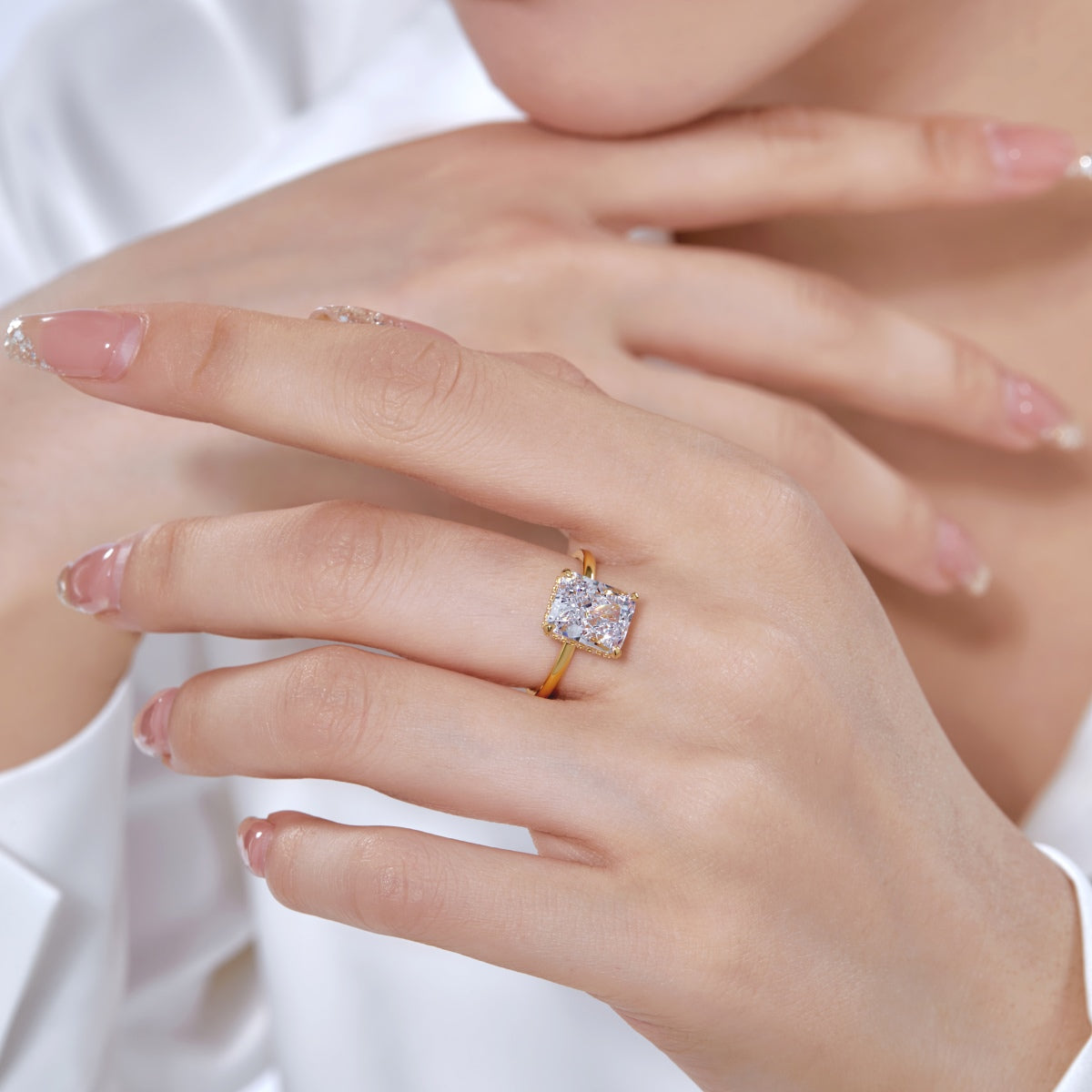 [CiCi]4.0 Carat Ornate Enchanting Radiand Cut Banquet Ring