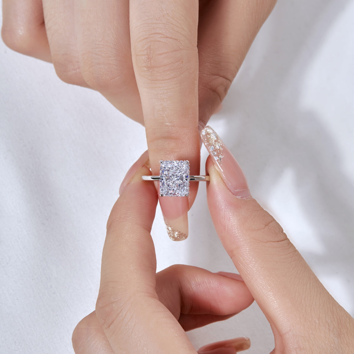 [CiCi]4.0 Carat Ornate Enchanting Radiand Cut Banquet Ring