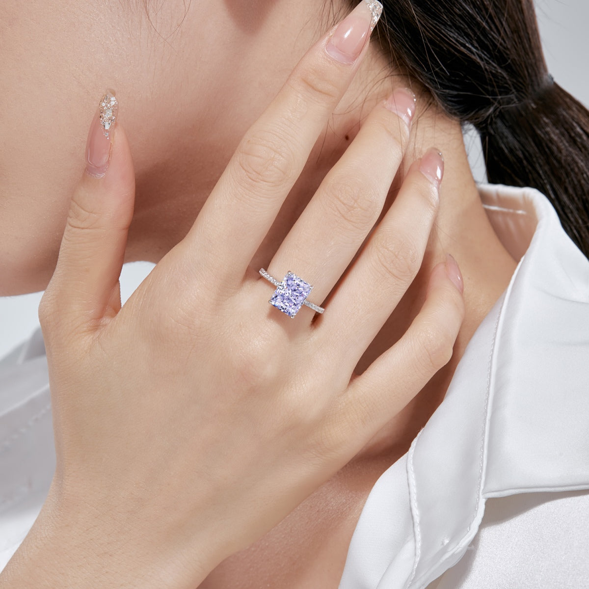 [CiCi]4.0 Carat Luxurious Engagement Ring