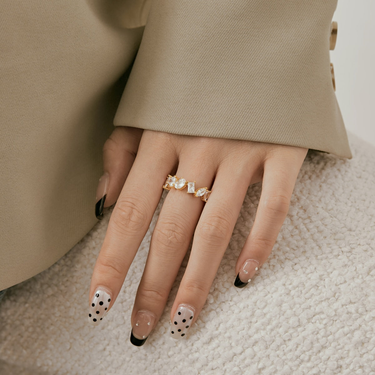 [CiCi]Delicate Multi Cut Ring