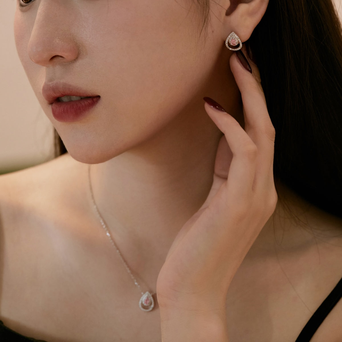 [CiCi]Sparkling Delicate Water Drop Shape Daily Earrings