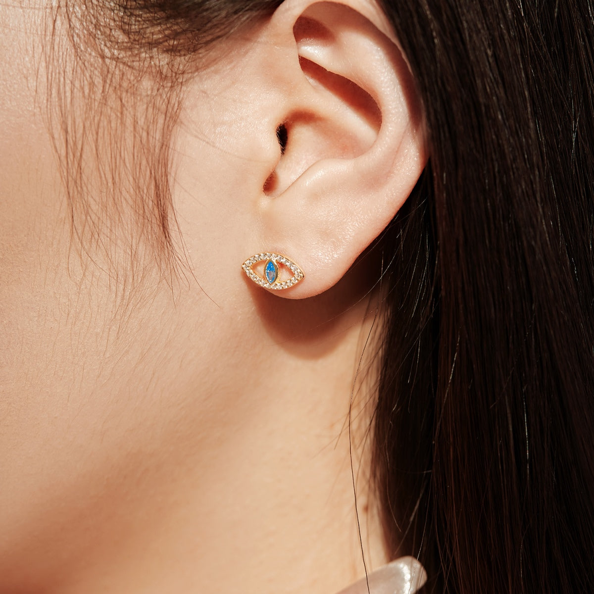 [CiCi]Blue Devil Eyes Hollow Stud Earrings