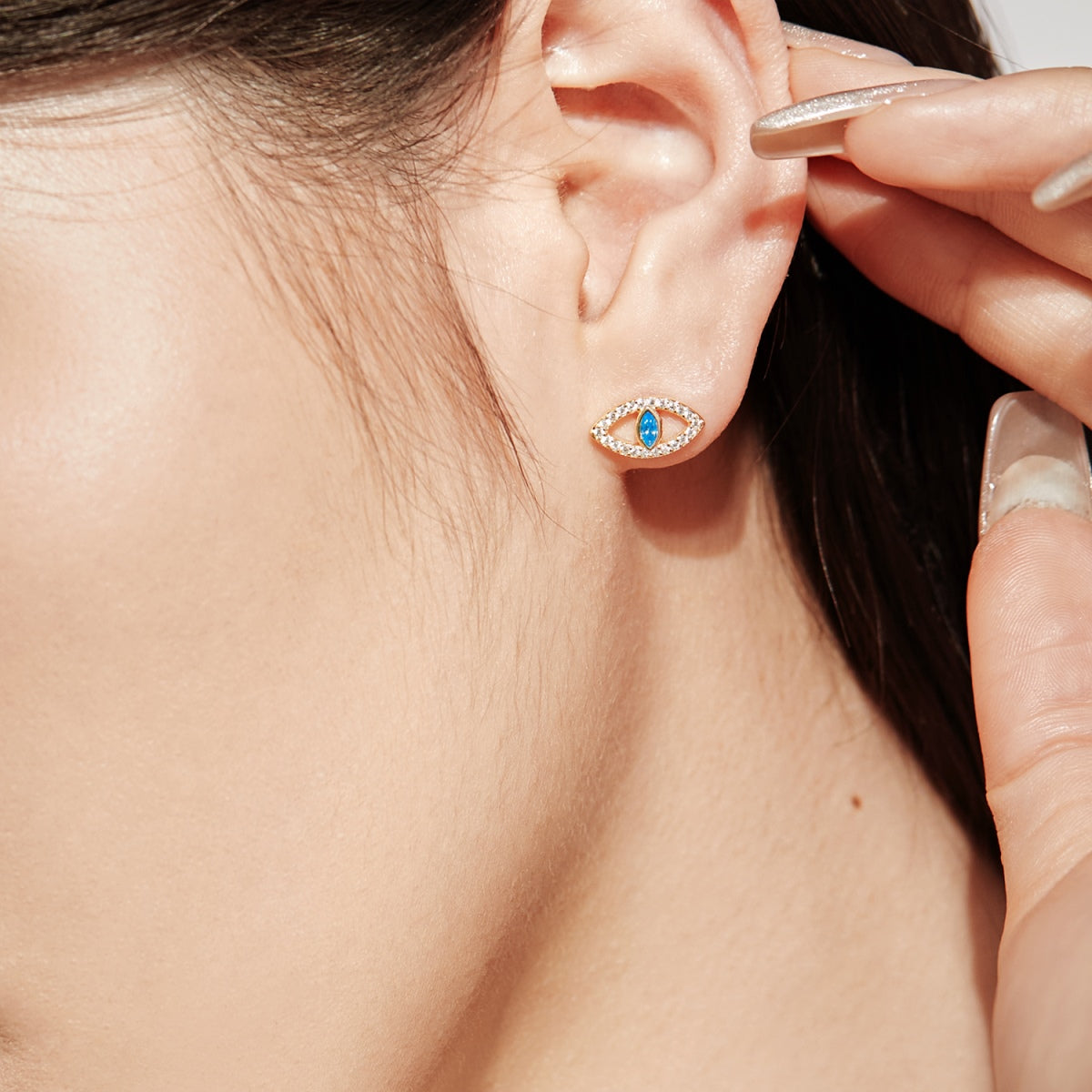 [CiCi]Blue Devil Eyes Hollow Stud Earrings