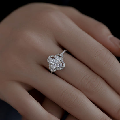 [CiCi]Luxurious Eternity Flower Shape Banquet Ring
