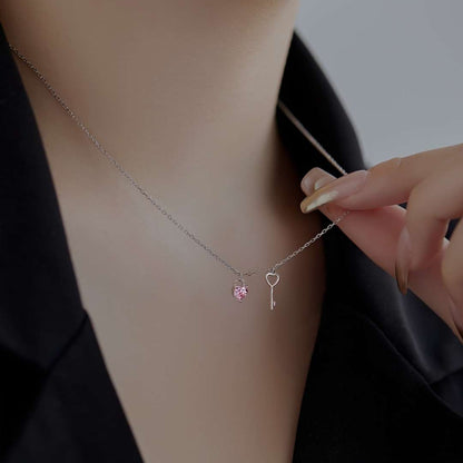 [CiCi]Unique Heart Shape Key Pendent Necklace