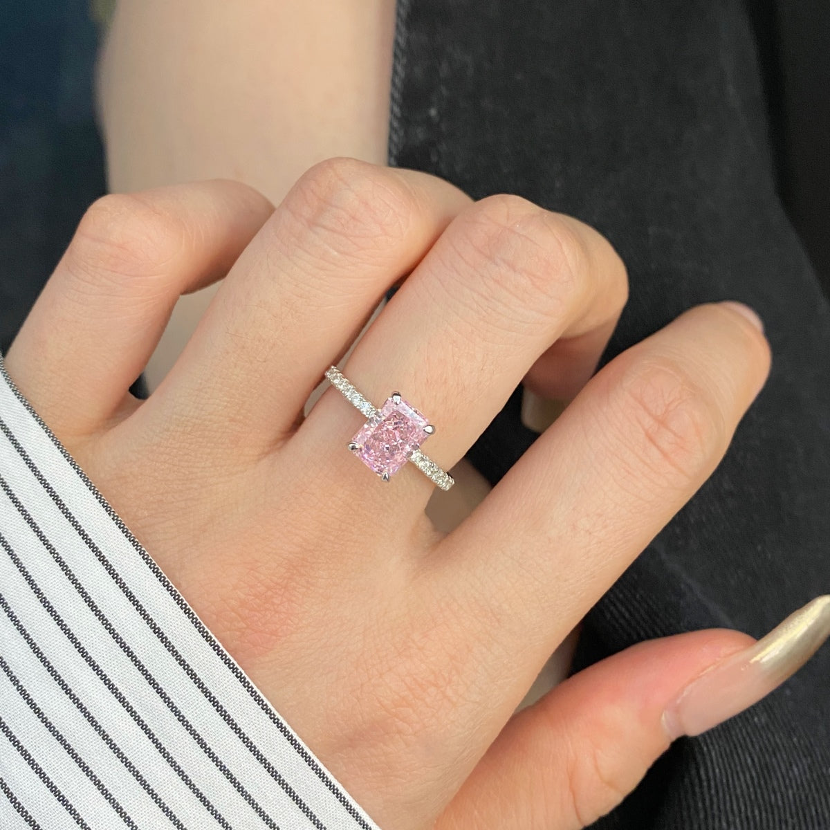 [CiCi]2.0 Carat Dazzling Sparkling Radiant Cut Party Ring