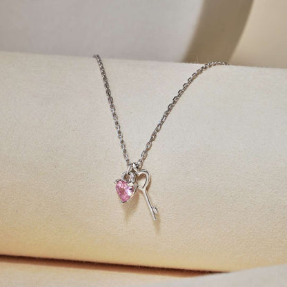 [CiCi]Unique Heart Shape Key Pendent Necklace
