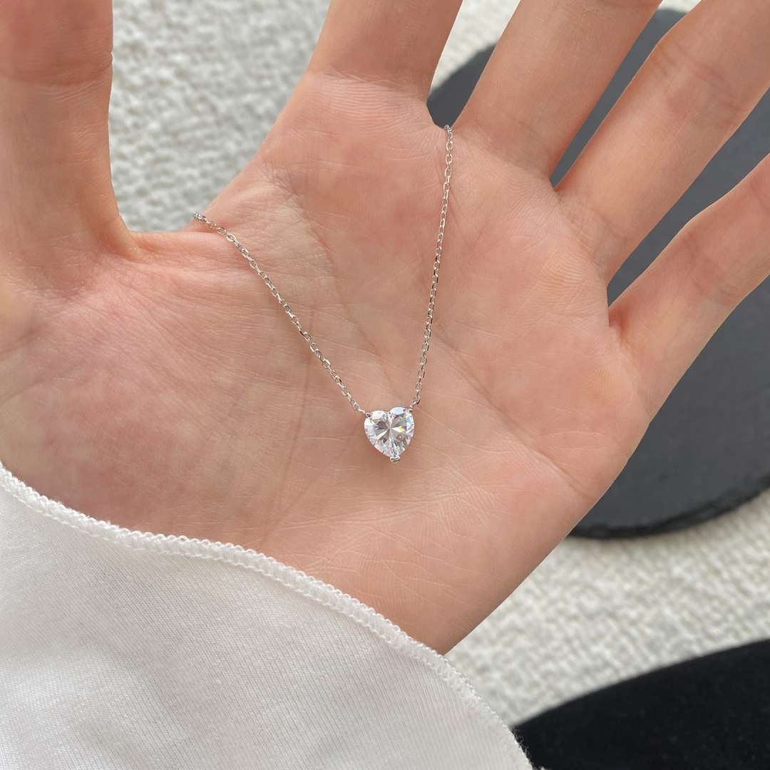 [CiCi]Heart Shape Main Stone Pendant Collarbone Necklace