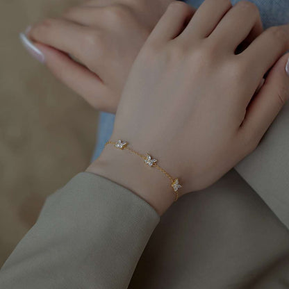 [CiCi]Radiant Butterfly Shape Necklace