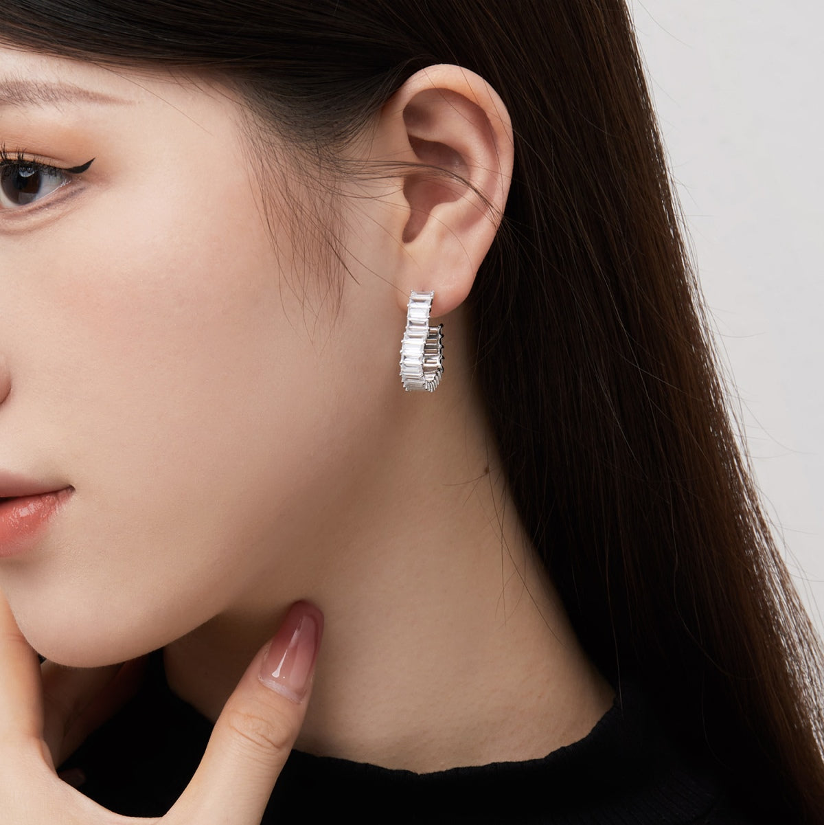 [CiCi]Radiant Heart Cutout Earrings
