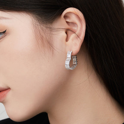 [CiCi]Radiant Heart Cutout Earrings
